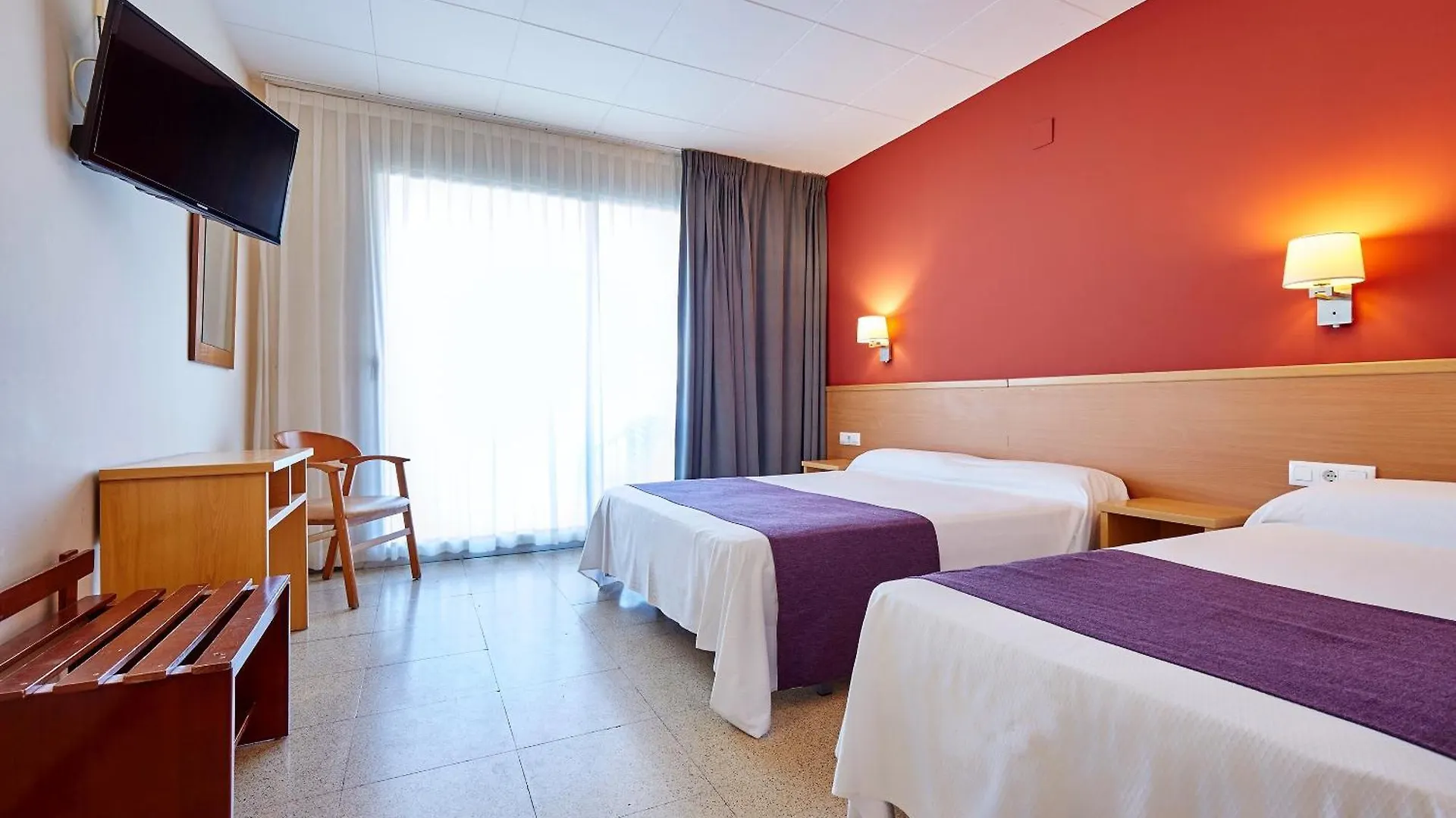 Hotel Surf Mar Lloret de Mar 4*,