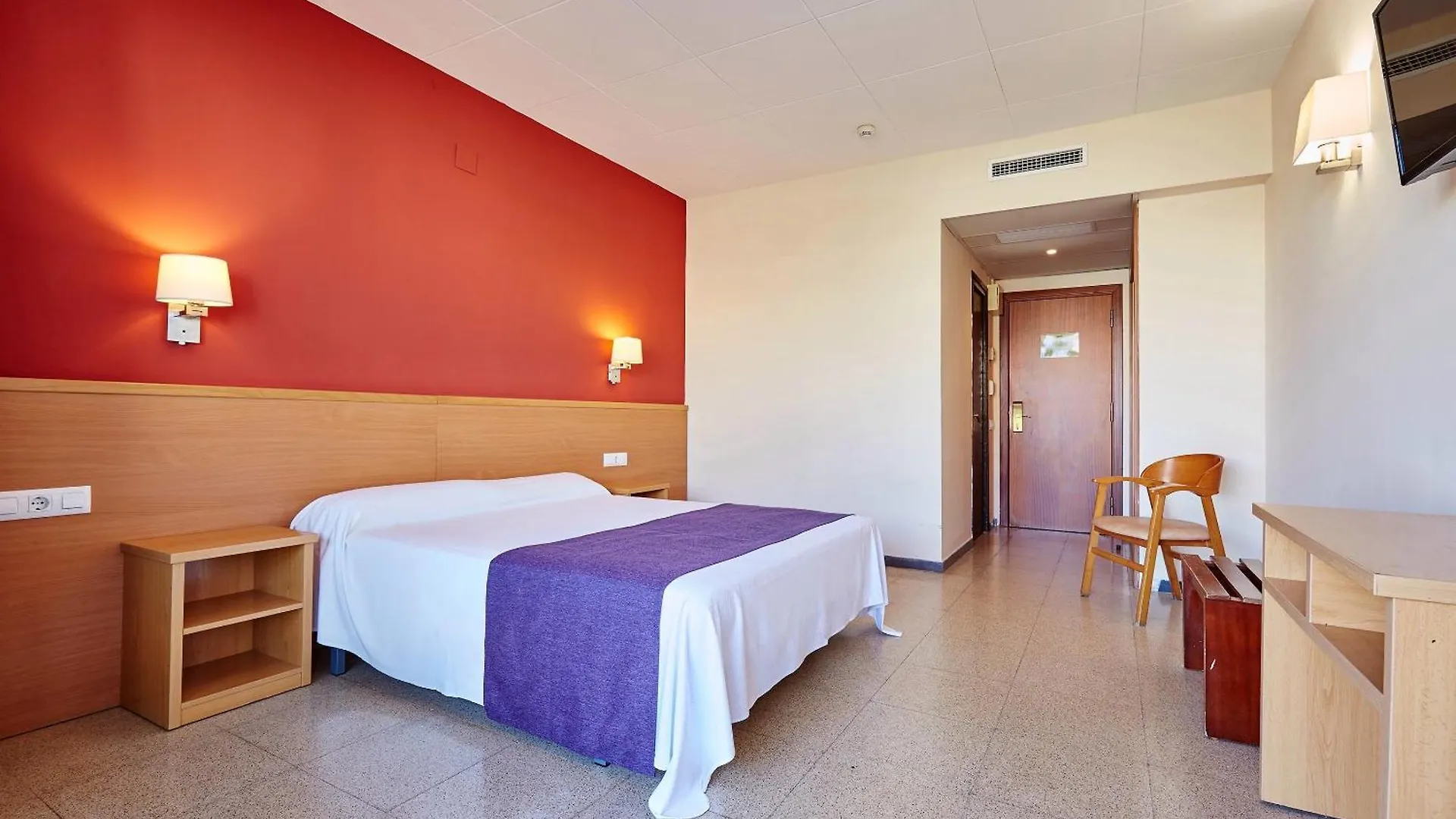 Hotel Surf Mar Lloret de Mar 4*,