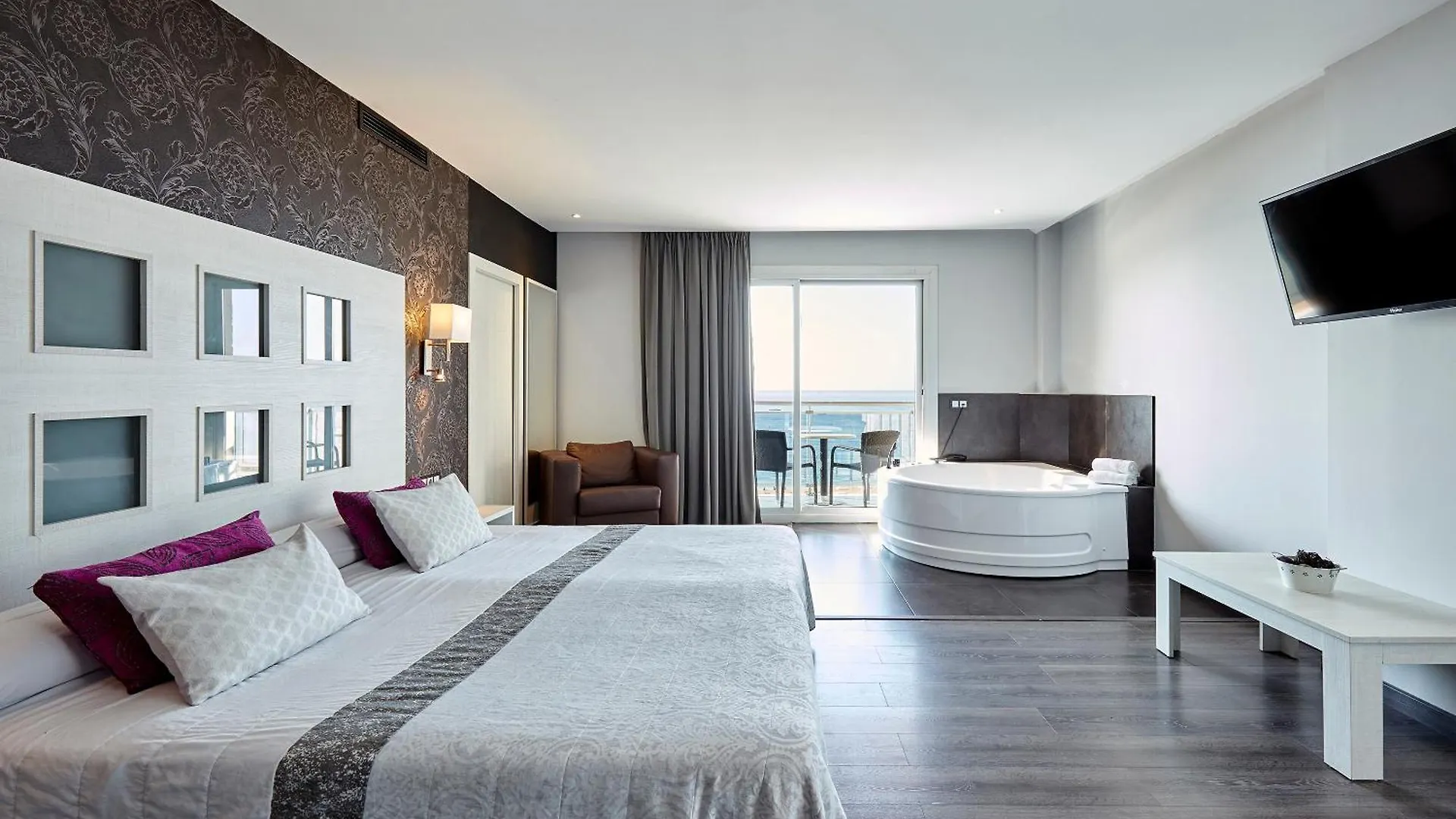 Hotel Surf Mar Lloret de Mar Spanje